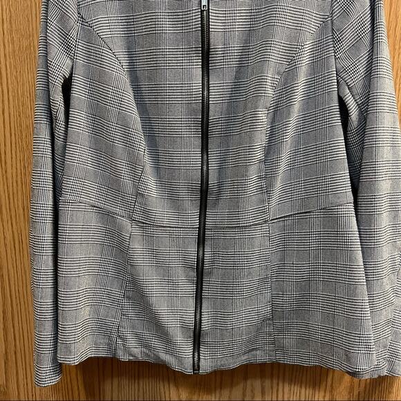 Torrid Black & White Houndstooth Peplum Full Zip Blazer Jacket Size 0 / Large - Picture 3 of 8